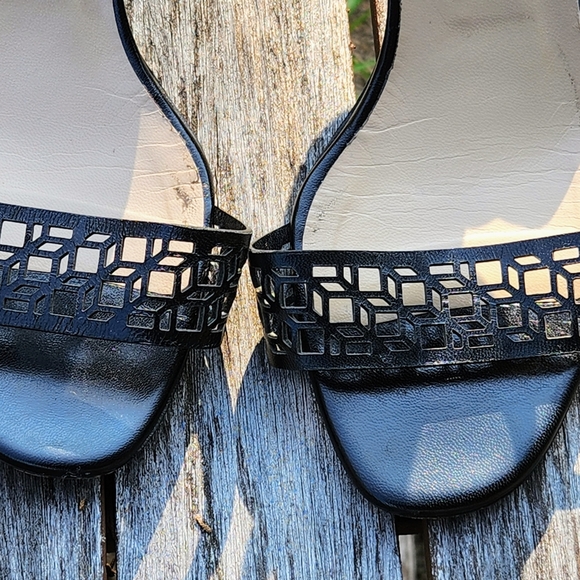 Manolo Blahnik Maurila Ankle Strap Sandals 37 - Picture 2 of 6